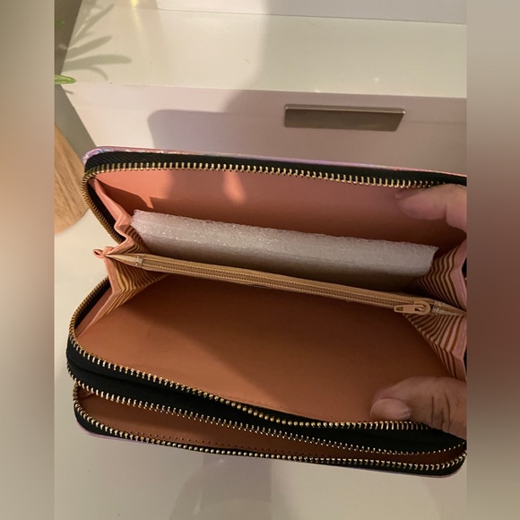 SOLD *SOLDNew Iridescence Chique Classy Wallet/Wristlet - Picture 7 of 13